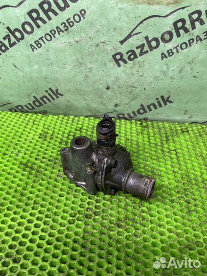 Корпус термостата Nissan Cube