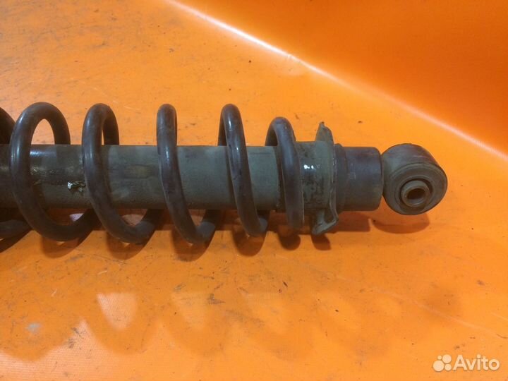 Амортизатор задний Toyota Mark ii blit JZX110W