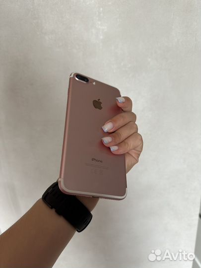 Телефон iPhone 7 plus