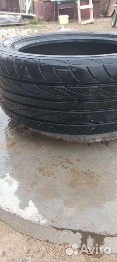 Yokohama Advan Fleva V701 235/50 R18