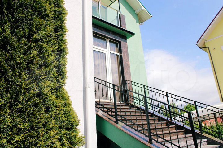 Коттедж 476 м² на участке 16 сот.