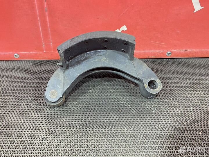 Колодка тормозная передняя