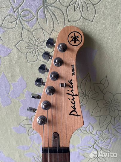Электрогитара Yamaha pacifica 112j