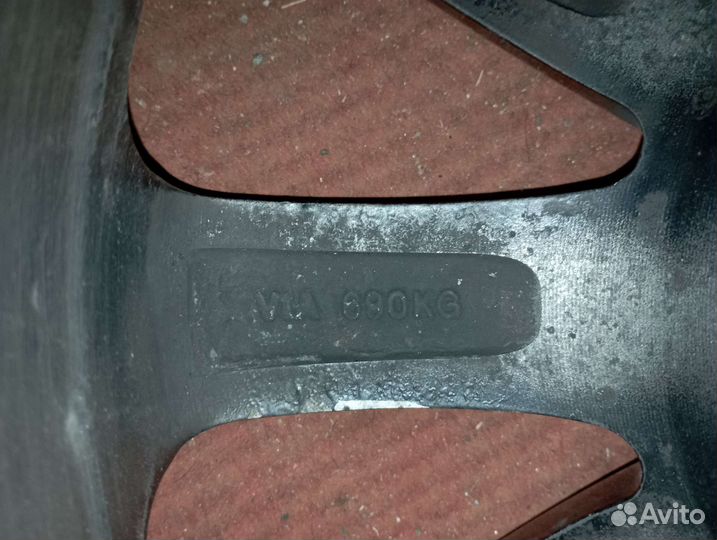 Колёсные литые диски для автомобиля марки Шкода