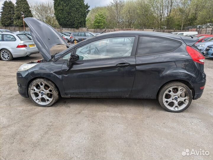 Моторчик стеклоочистителя задний для Ford Fiesta 6