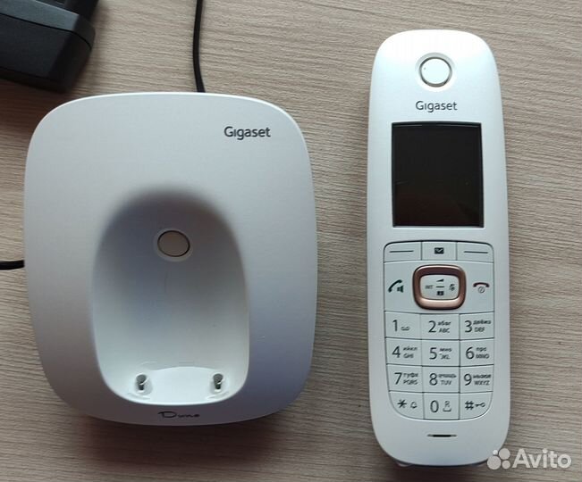 Радиотелефон Gigaset Dune CL540, Panasonic KX-TG11