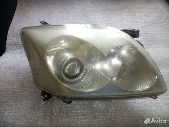 Фара Toyota Avensis 2005 depo