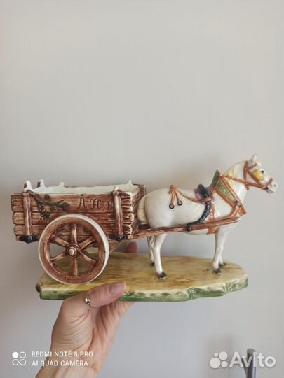 Антикварная ваза статуэтка фарфор