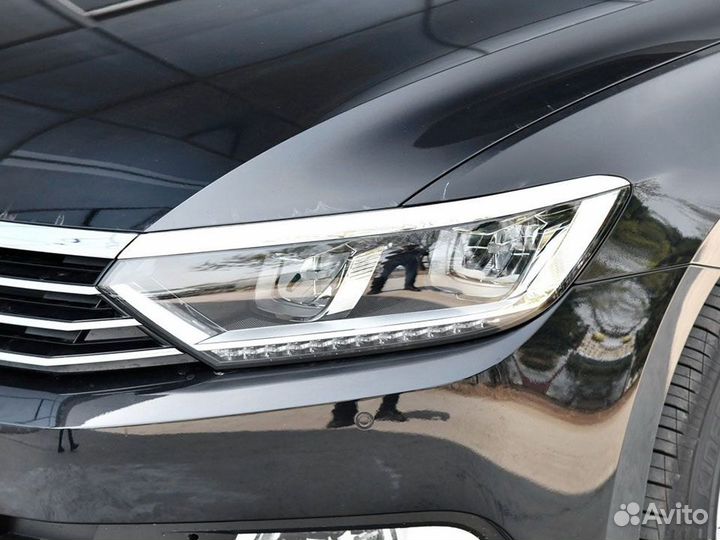 Молдинги фар Volkswagen Passat B8 LED 2014-2020