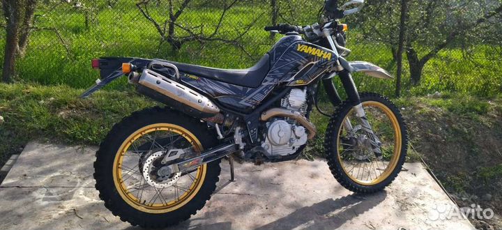 Yamaha XT250 Serow
