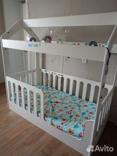 Детская кровать домик бу