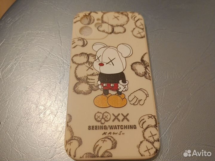 Чехол на iPhone 11