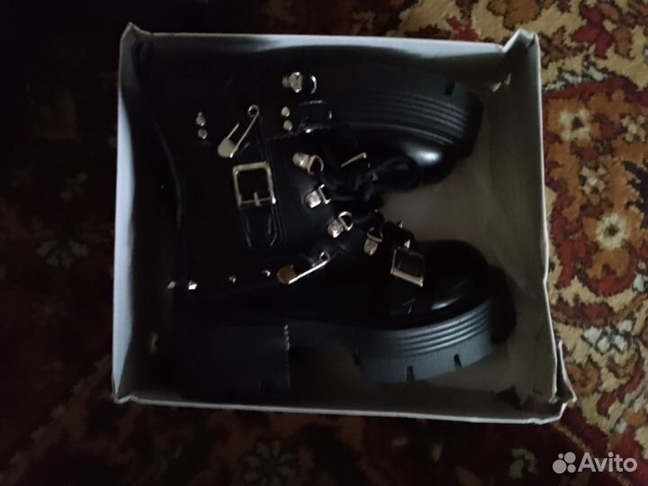 Ботинки осенние