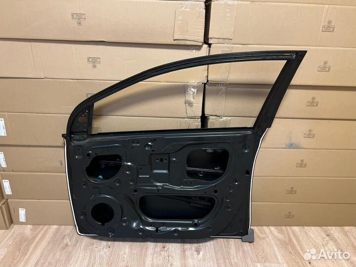 Дверь передняя правая Hyundai Accent 17-20