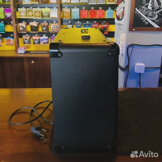 Комбоусилитель для электрогитары Marshall MG15 Vie