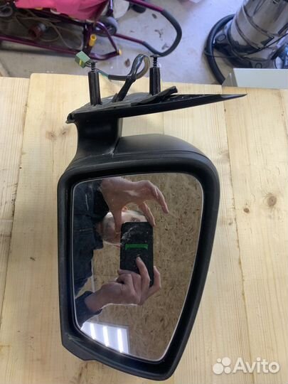 Боковое зеркало правое на ваз granta
