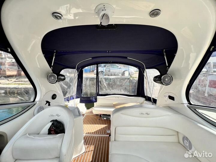 Аренда катера яхты в центре Москвы