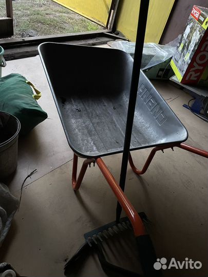 Садовая тележка тачка