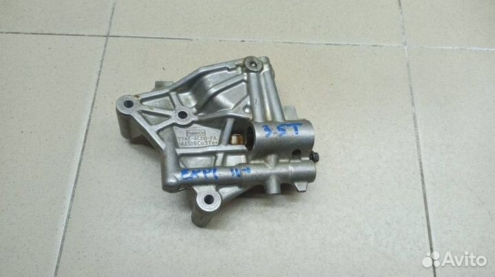 Кронштейн правый Ford Explorer U502 2011-2019