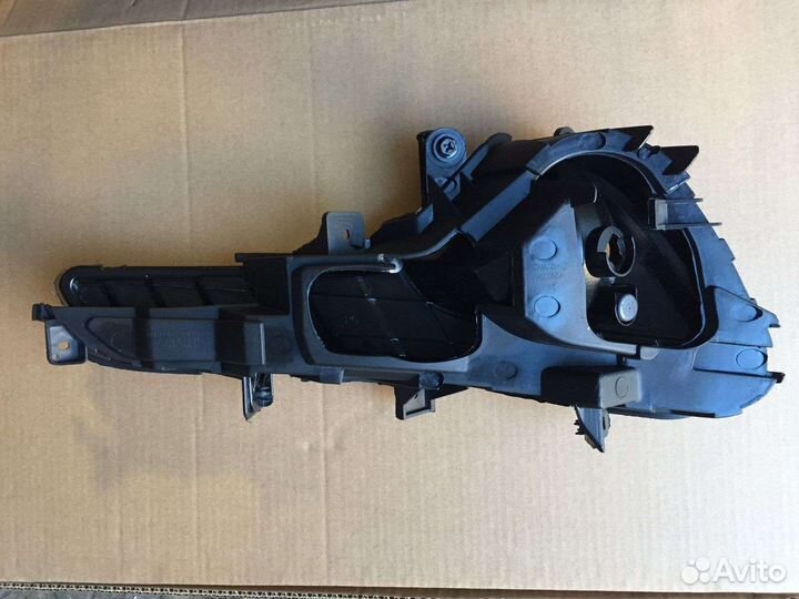 Фара противотуманная левая Kia Sportage 3 10-14