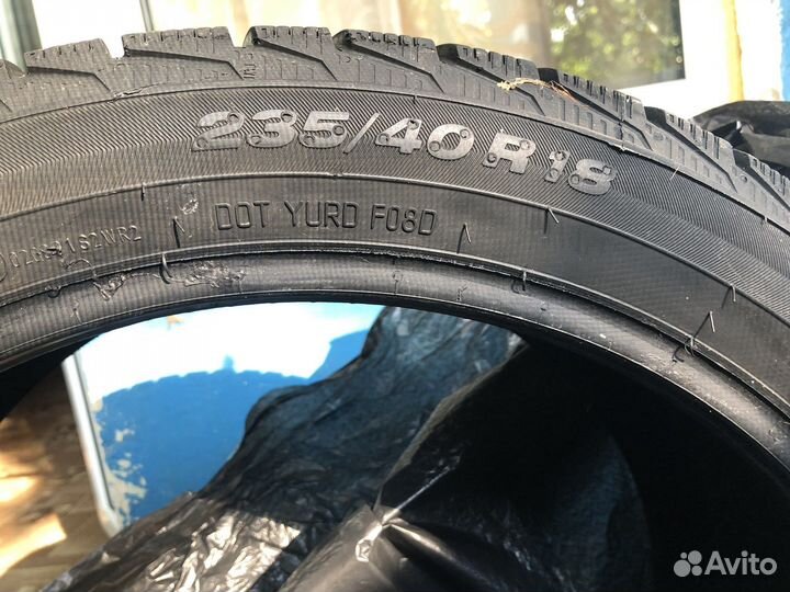 Viatti Brina V-521 235/40 R18 55