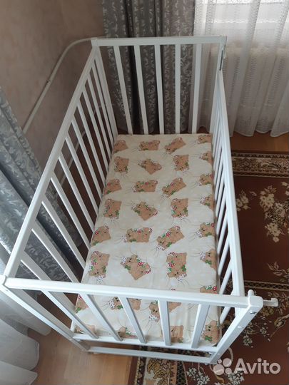 Детская кроватка