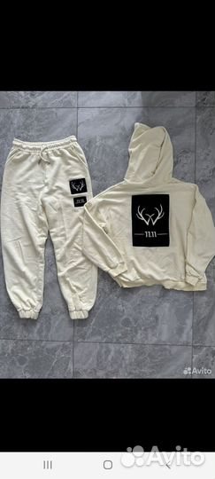 Спортивный костюм женский