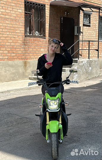 Скутер зумер х