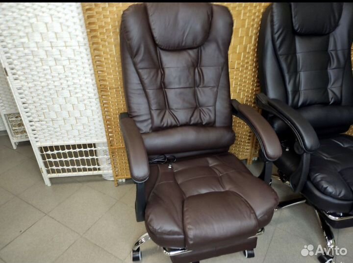 Офисное компьютерное кресло