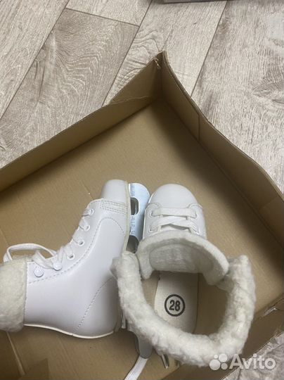 Коньки фигурные 28 размер Larsen