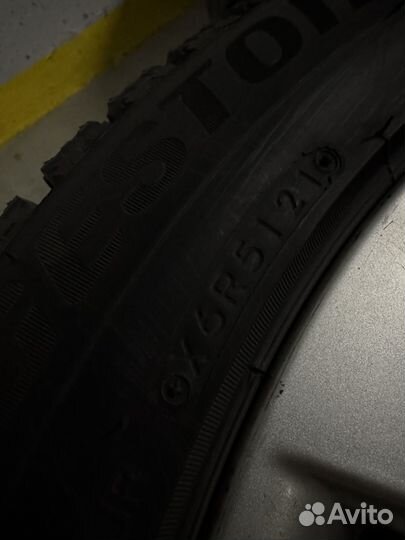 Bridgestone Blizzak Spike-02 225/50 R17