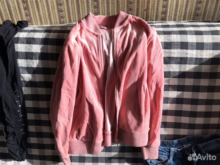 Одежда для девочки лет 6-8