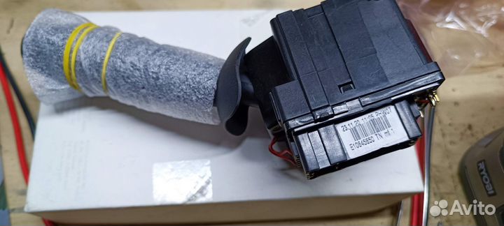 Подрулевой переключатель дворников Renault Duster