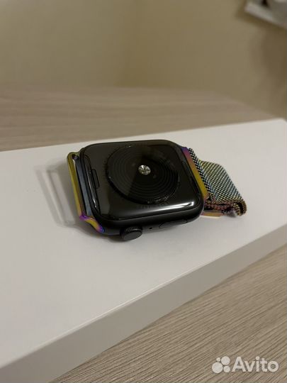 Часы apple watch se 44mm