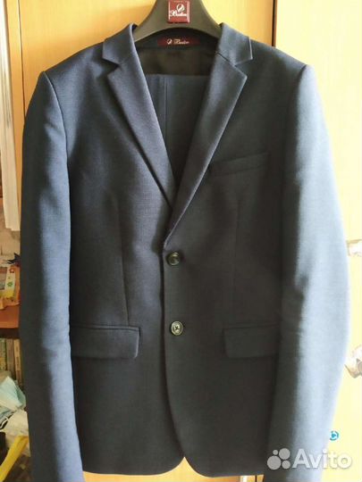 Костюм школьный