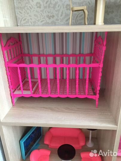 Домик кукольный и мебель детская