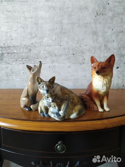 Фарфоровые статуэтки Европа Лисы