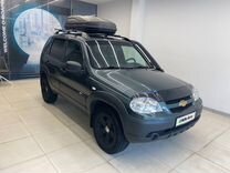 Chevrolet Niva 1.7 MT, 2016, 98 350 км, с пробегом, цена 827 000 руб.