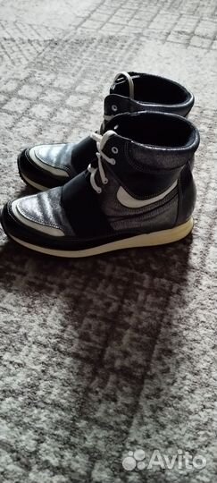 Ботинки женские 37 размер