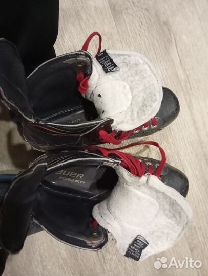 Коньки хоккейные баур x700