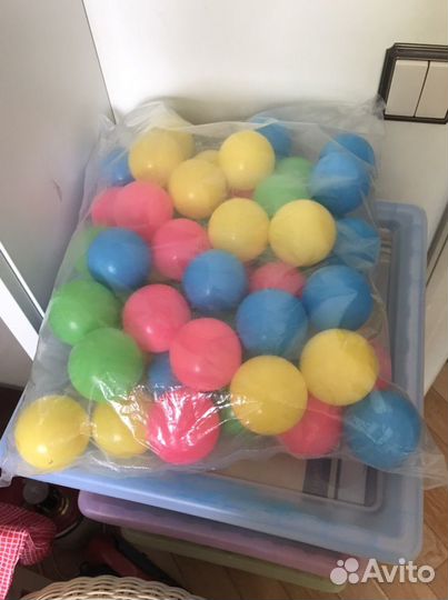 Цветные шарики для сухого бассейна