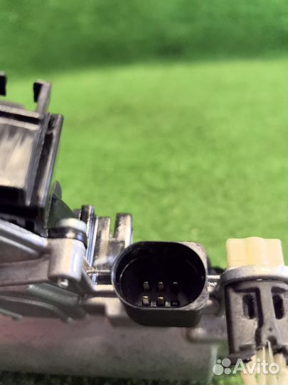 Замок багажника Volkswagen Touareg CR7 DEN 2020