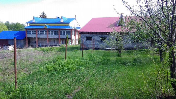 Дом 529,7 м² на участке 54 сот.