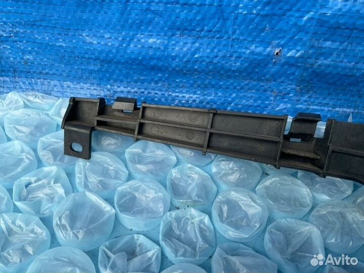 Кронштейн / крепление бампера передний левый Acura