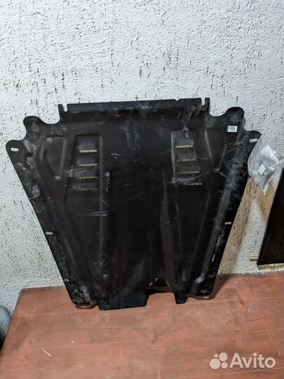 Защита двигателя на renault sandero LADA x-ray