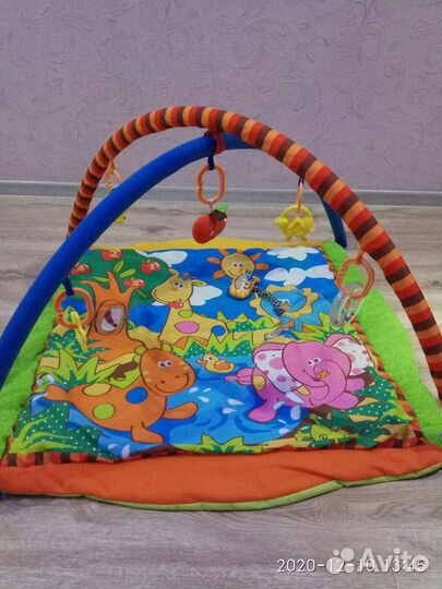 Развивающий коврик