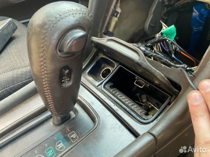 Пепельница Mitsubishi Diamanté 1