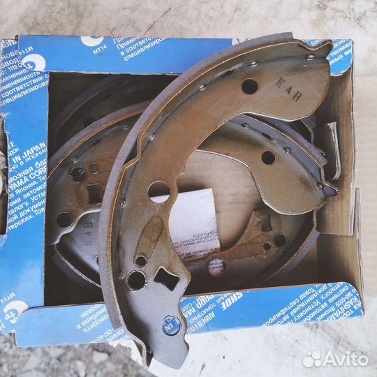 Тормозные колодки на Nissan