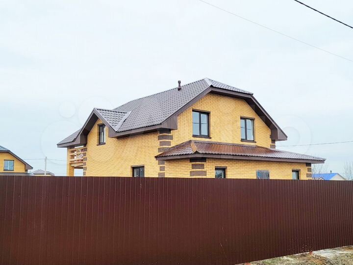 Дом 154 м² на участке 9 сот.