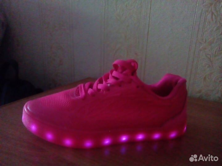 Кеды с подсветкой